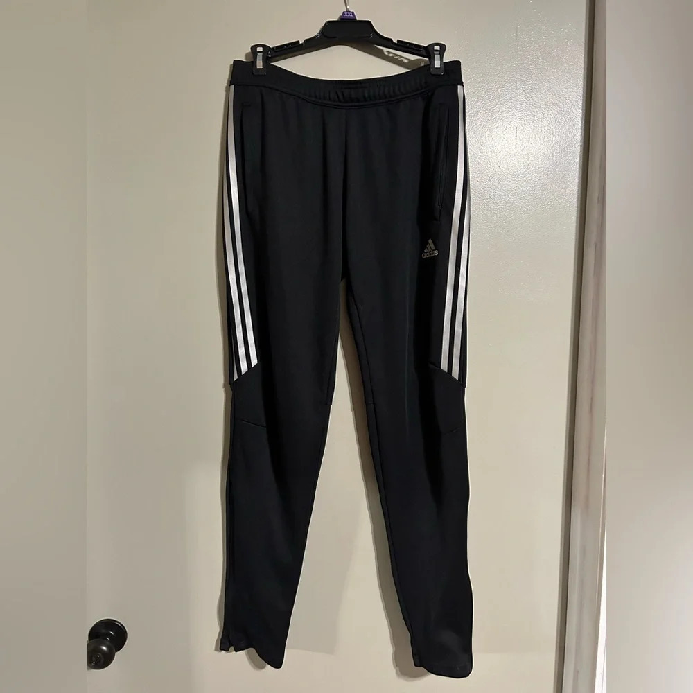 Adidas trackpant size M women